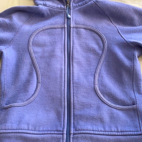 Lululemon scuba hoodie, size 6 - Picture 5 of 5